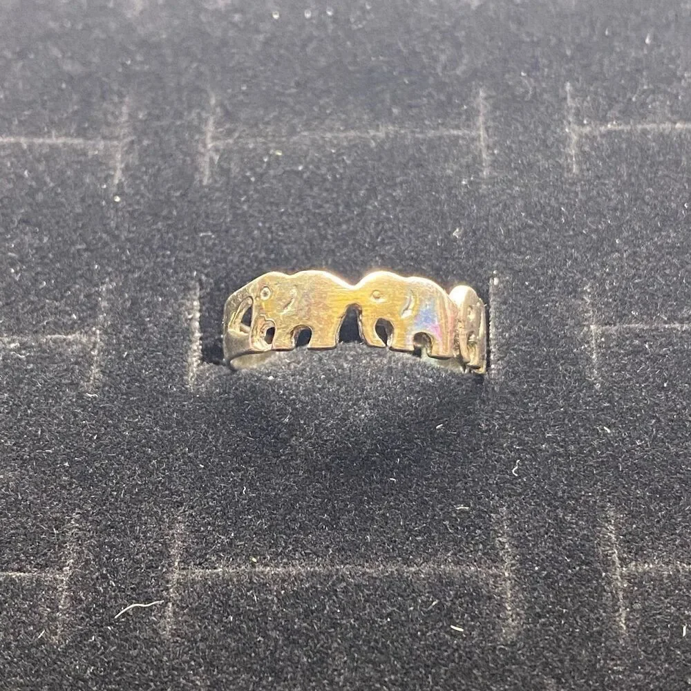 Sterling Silver 4 Elephants Cut Out Ring Size 8.5